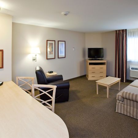 Candlewood Suites Minot By Ihg Room photo