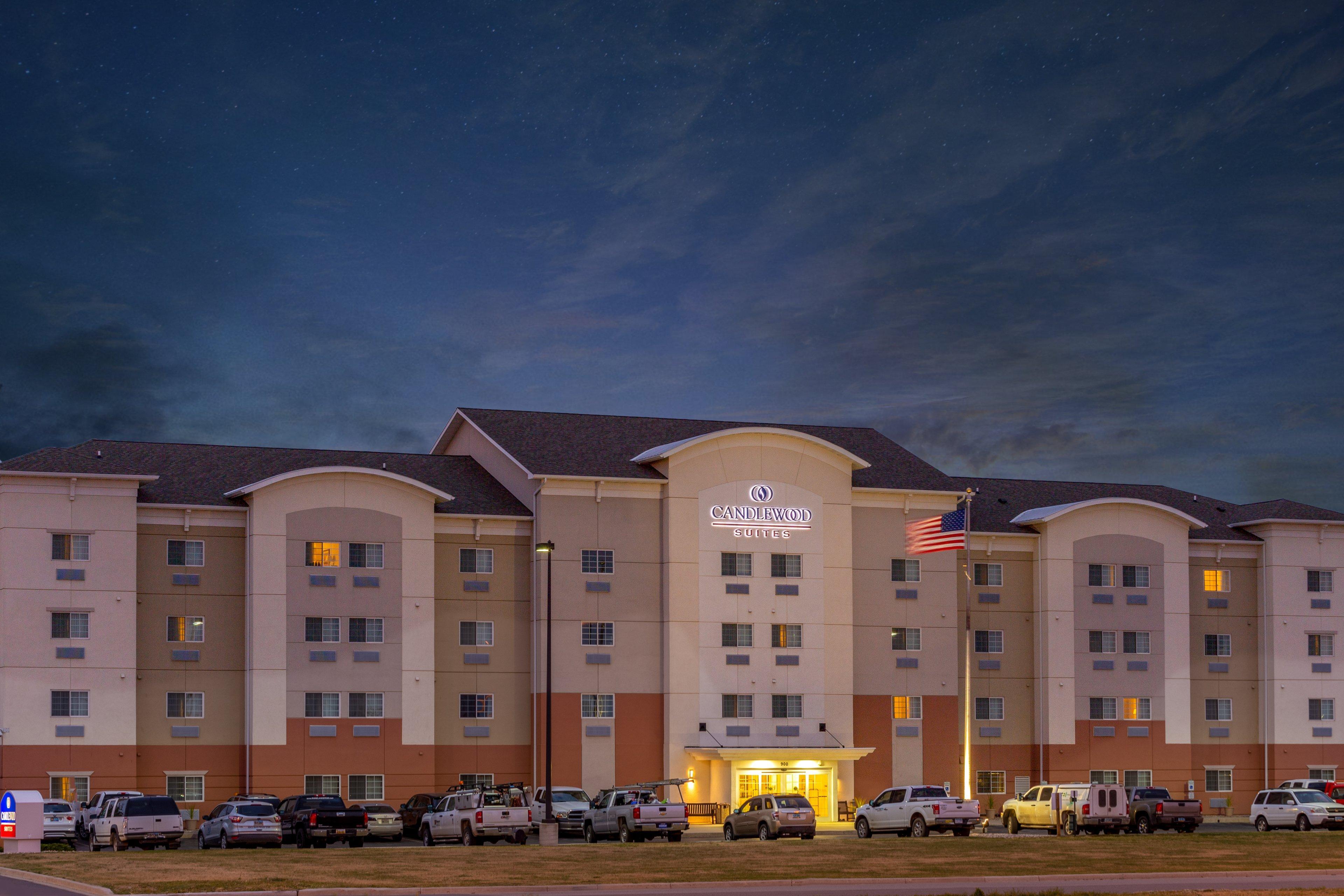 Candlewood Suites Minot By Ihg Exterior photo