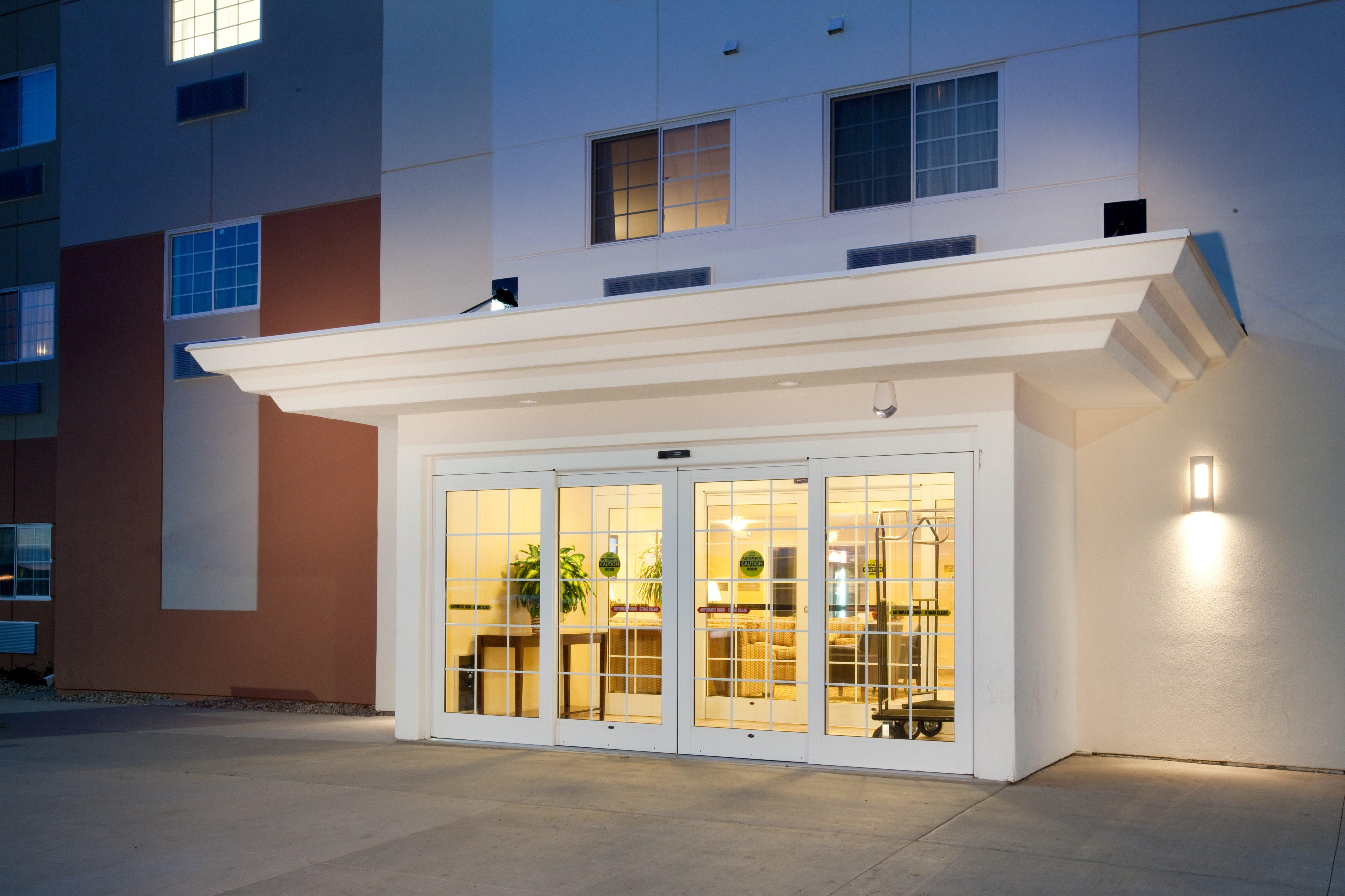 Candlewood Suites Minot By Ihg Exterior photo