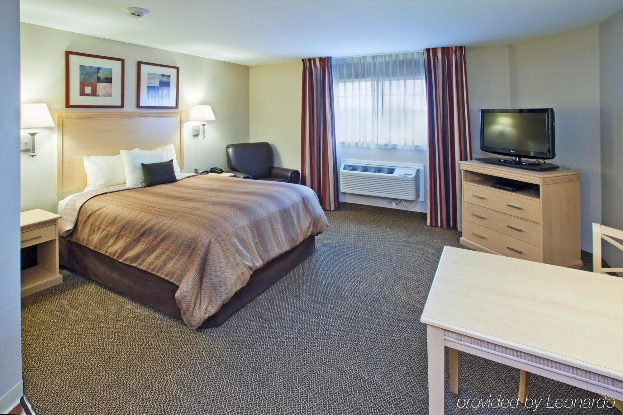 Candlewood Suites Minot By Ihg Room photo